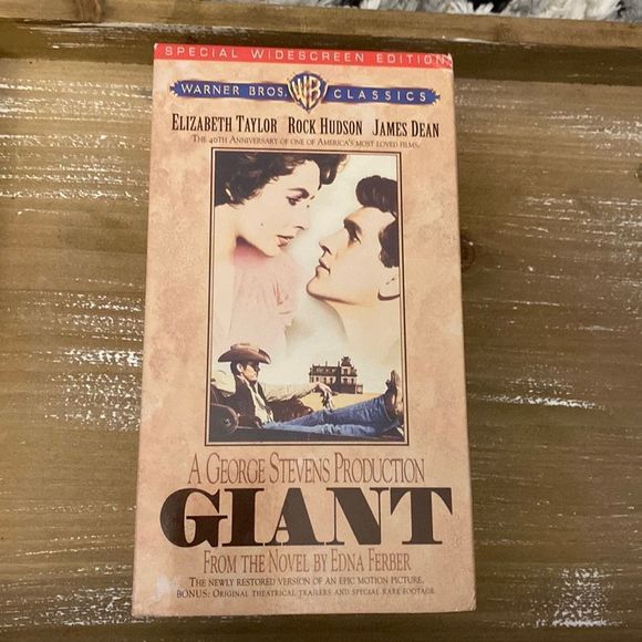 Elizabeth Taylor Rock Hudson James Dean GIANT Box set of 2 VHS Tapes - Picture 1 of 4